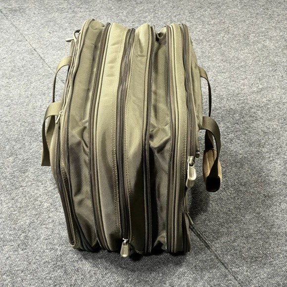 Briggs & Riley 231X-7 Double Expandable Carry-On Business Travel Bag Olive Green - Picture 4 of 16